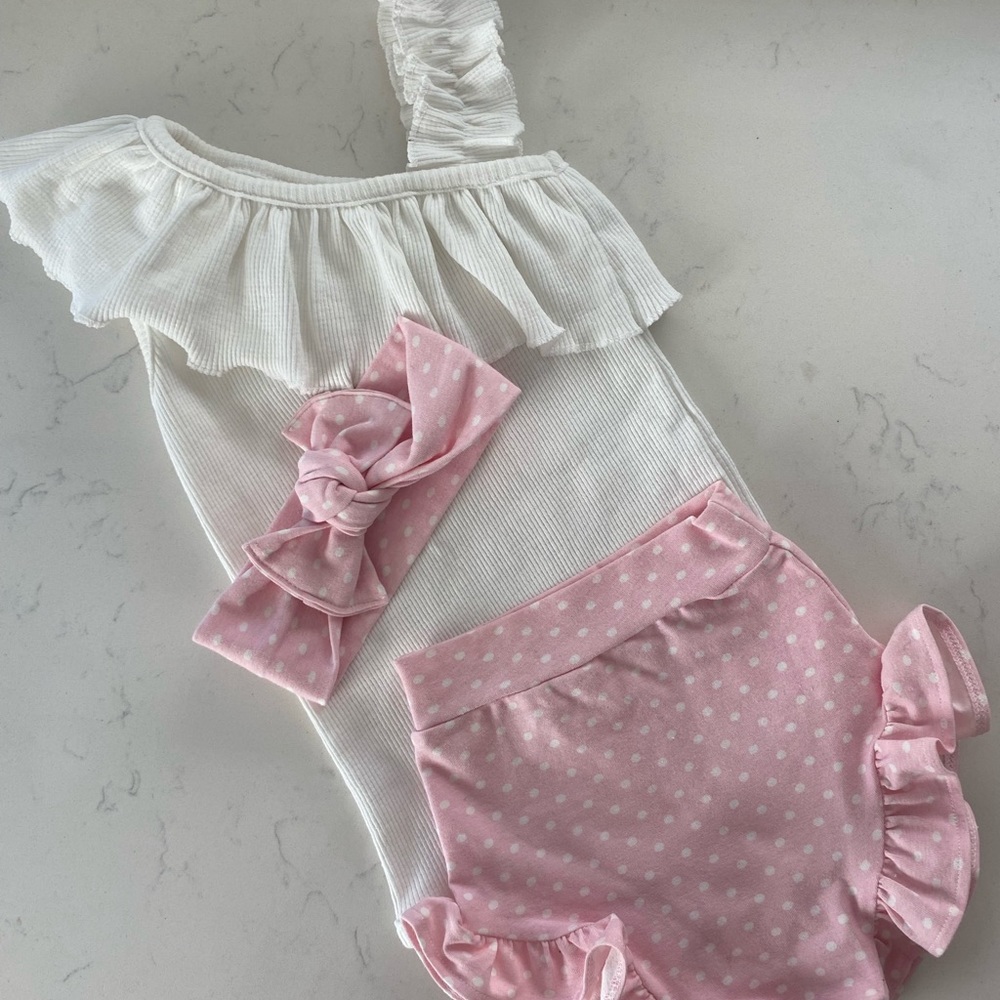 Outfit from pink Palm baby